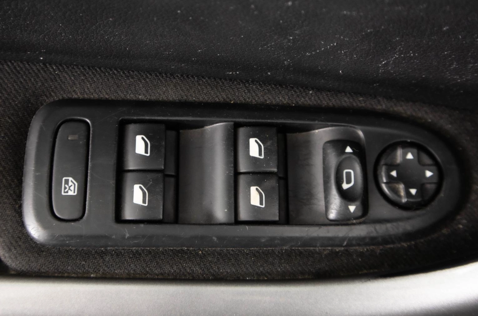 Peugeot 408 21 из 21