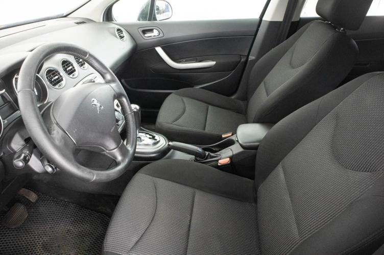 Peugeot 408 8 из 21