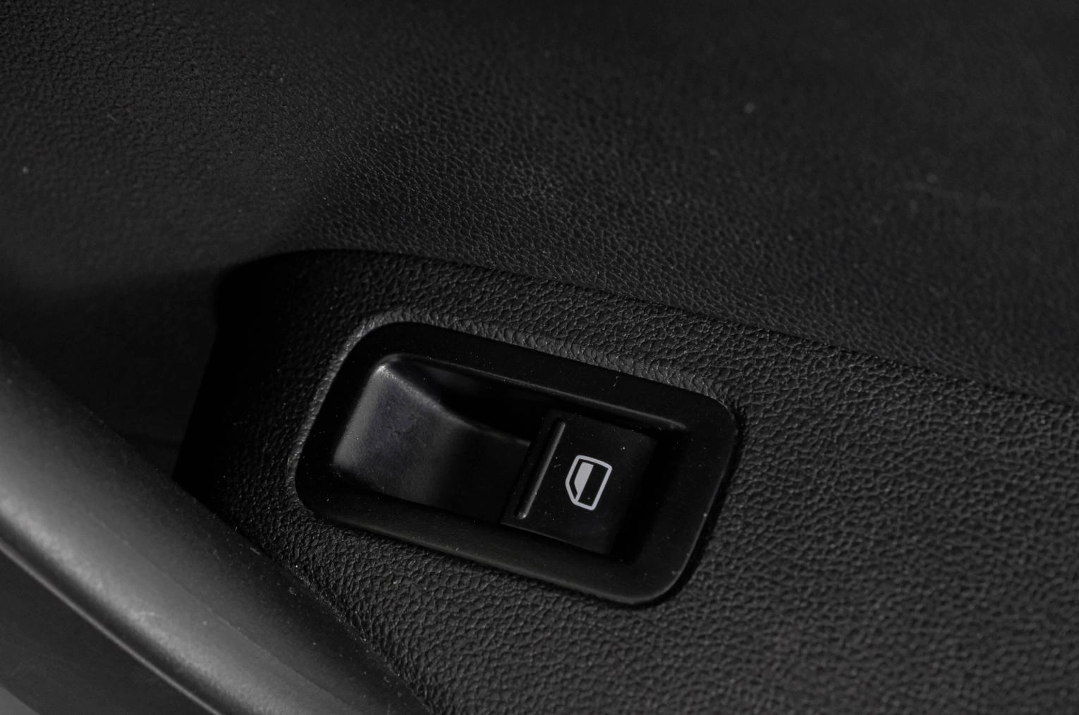 Volkswagen Polo 23 из 23