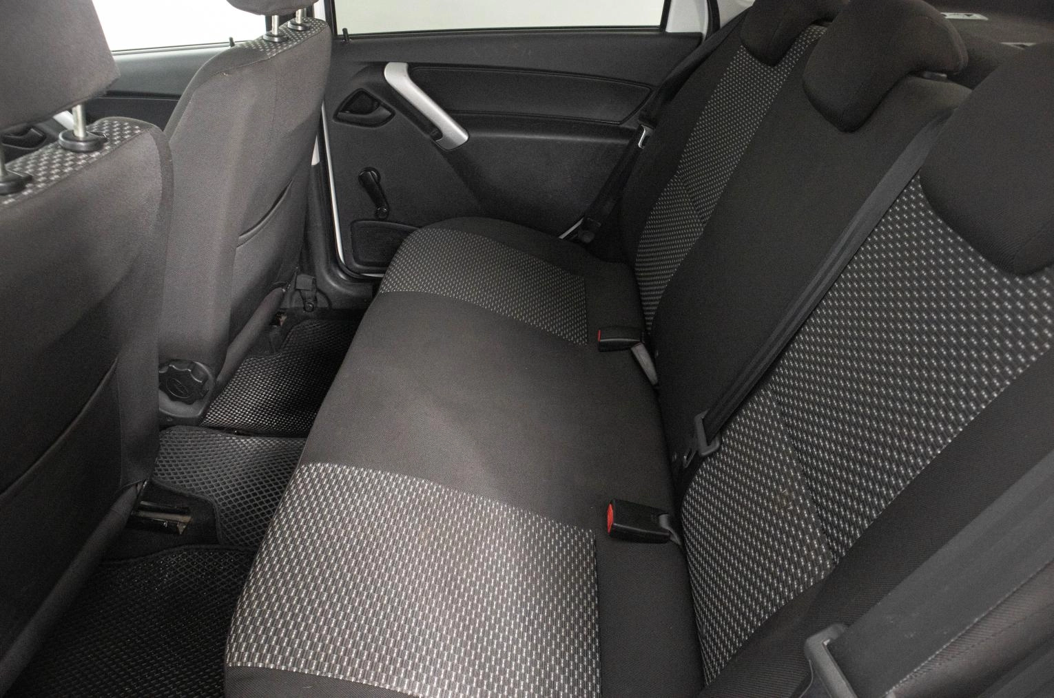 ВАЗ (LADA) Granta 9 из 20