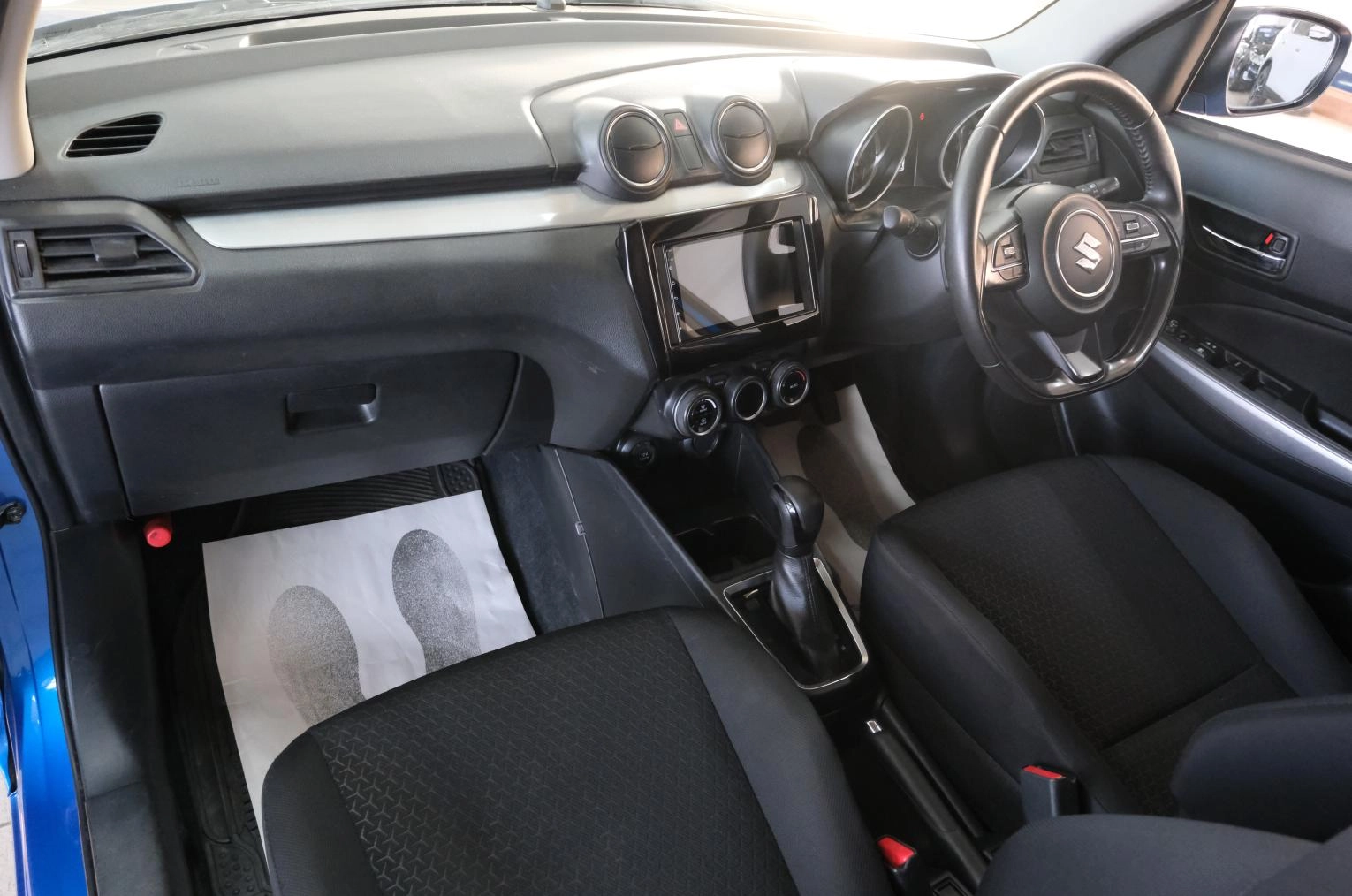 Suzuki Swift 18 из 22