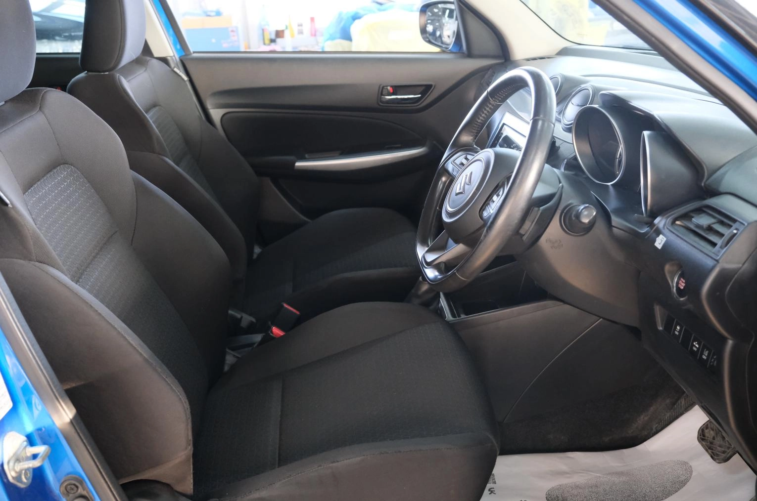 Suzuki Swift 7 из 22