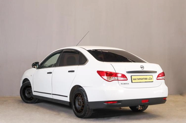 Nissan Almera 4 из 5