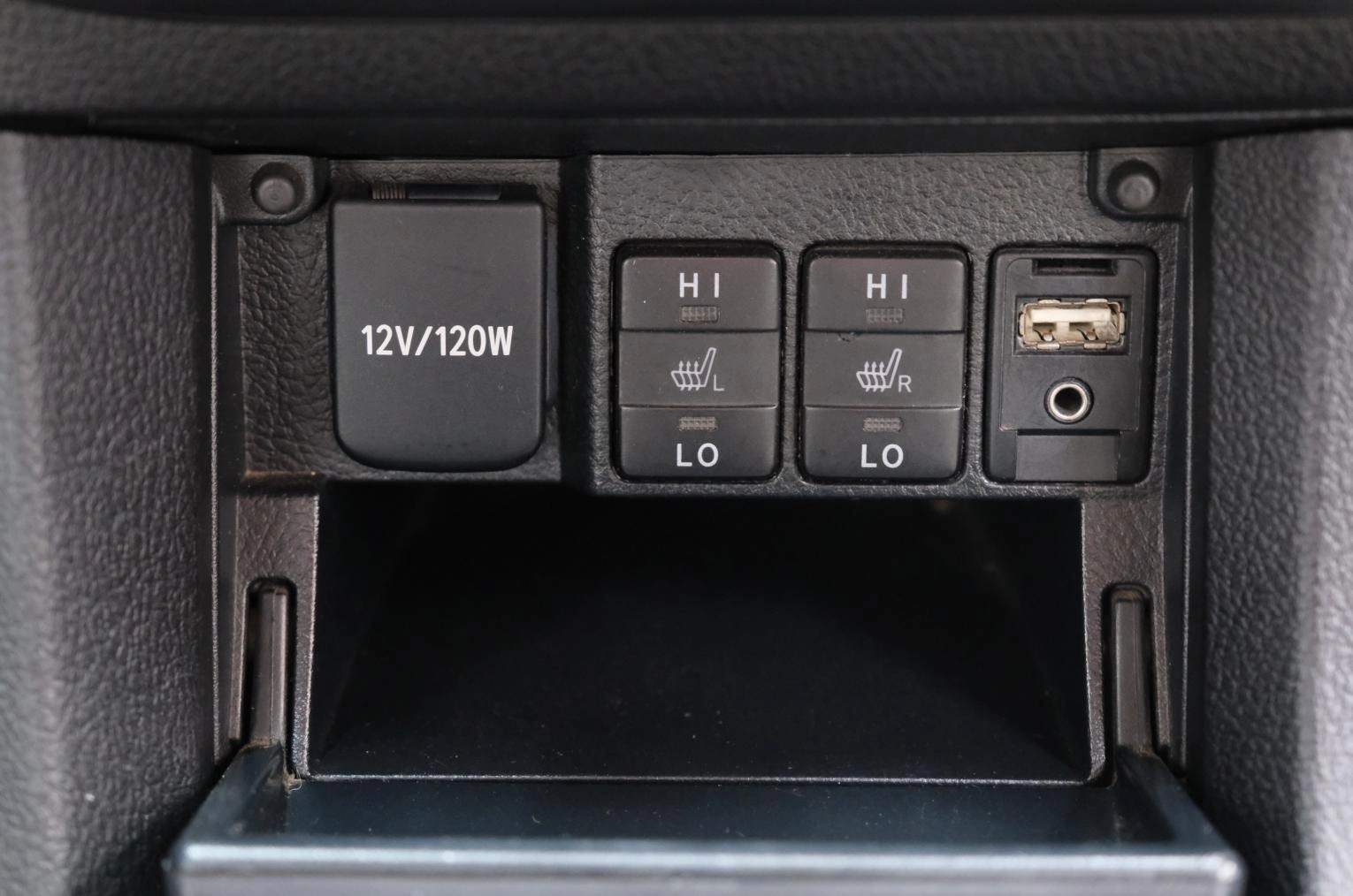 Toyota Corolla 16 из 23