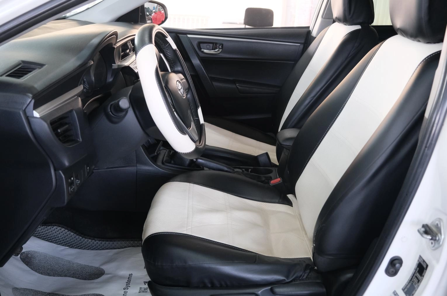 Toyota Corolla 7 из 23