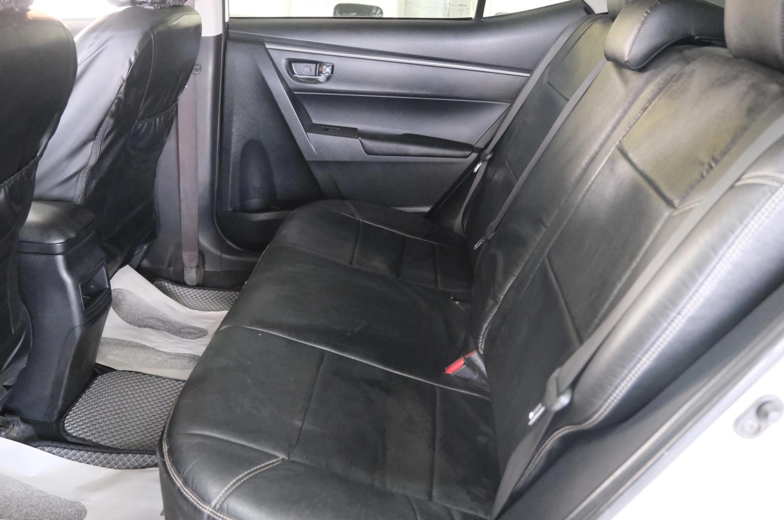 Toyota Corolla 21 из 23