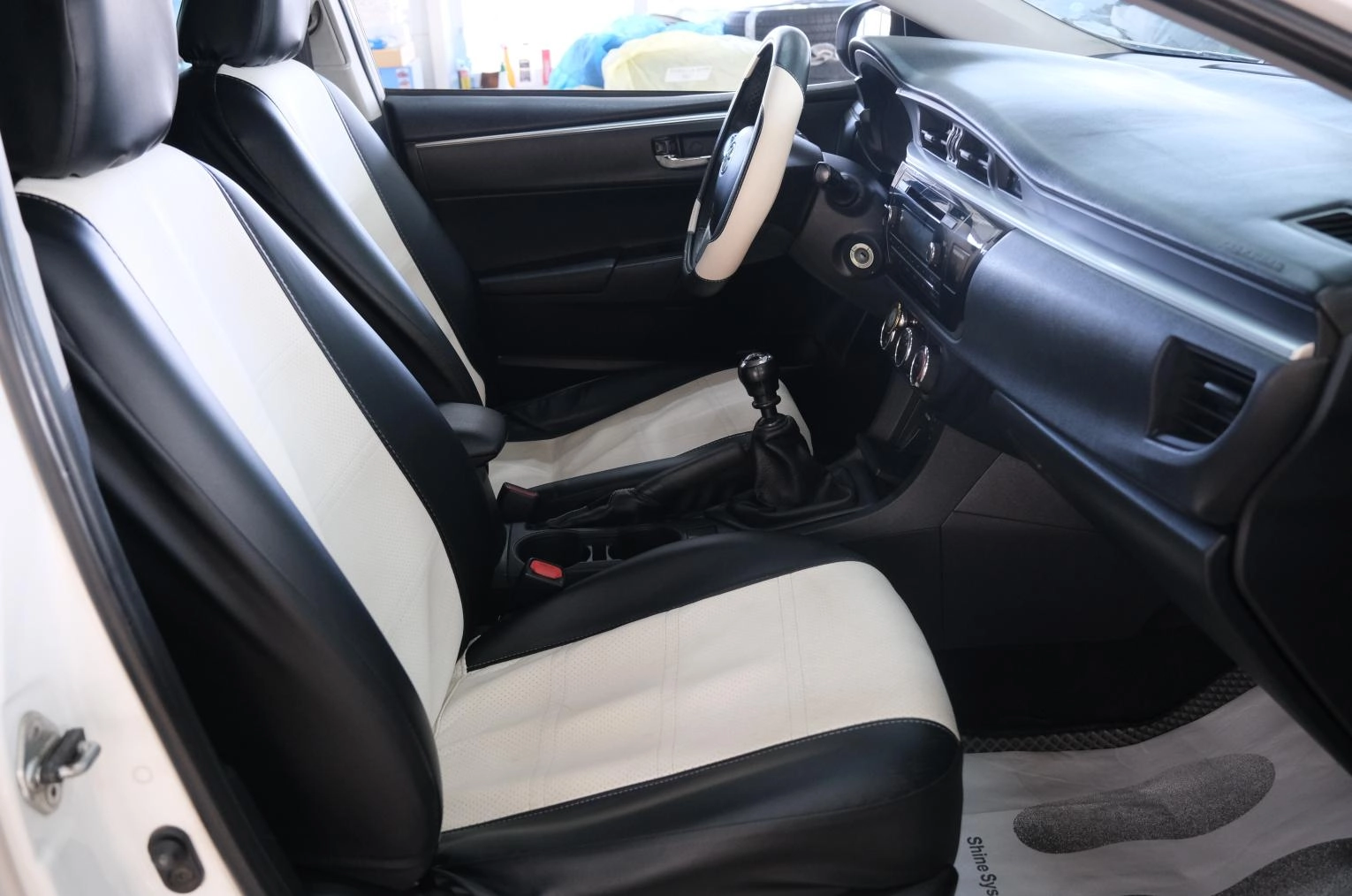 Toyota Corolla 20 из 23