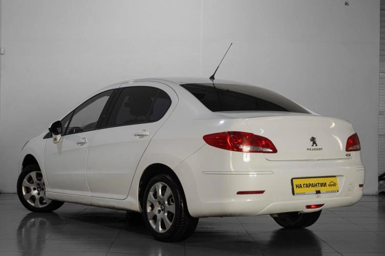 Peugeot 408 4 из 5