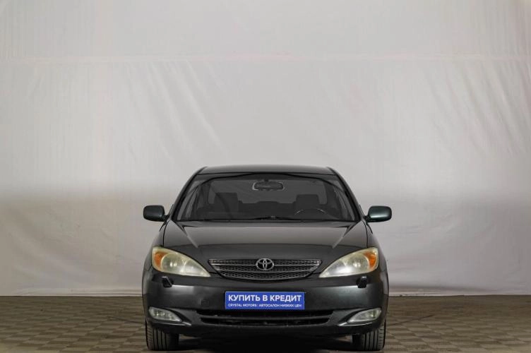 Toyota Camry 2 из 5