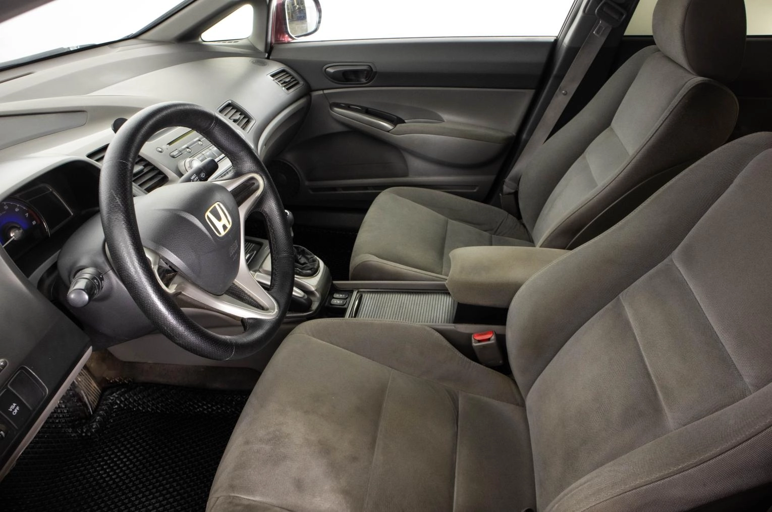 Honda Civic 8 из 19