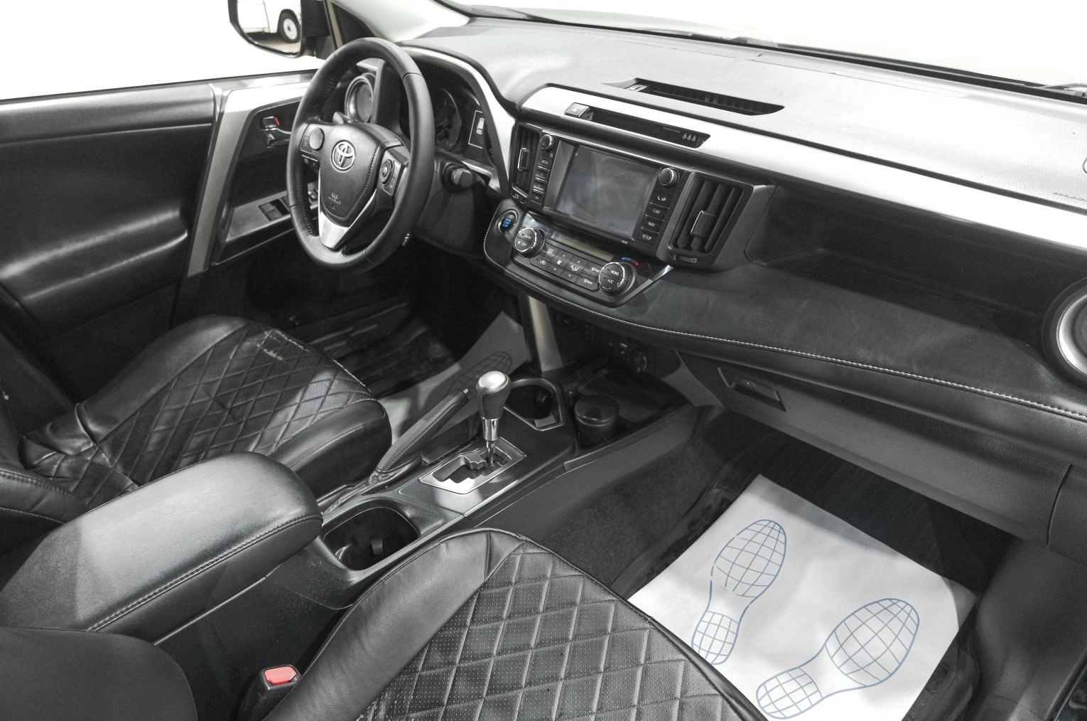 Toyota RAV4 7 из 26