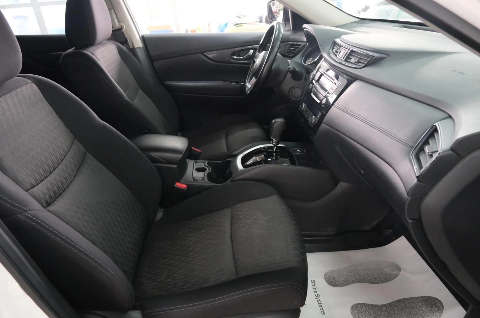 Nissan X-Trail 19 из 23