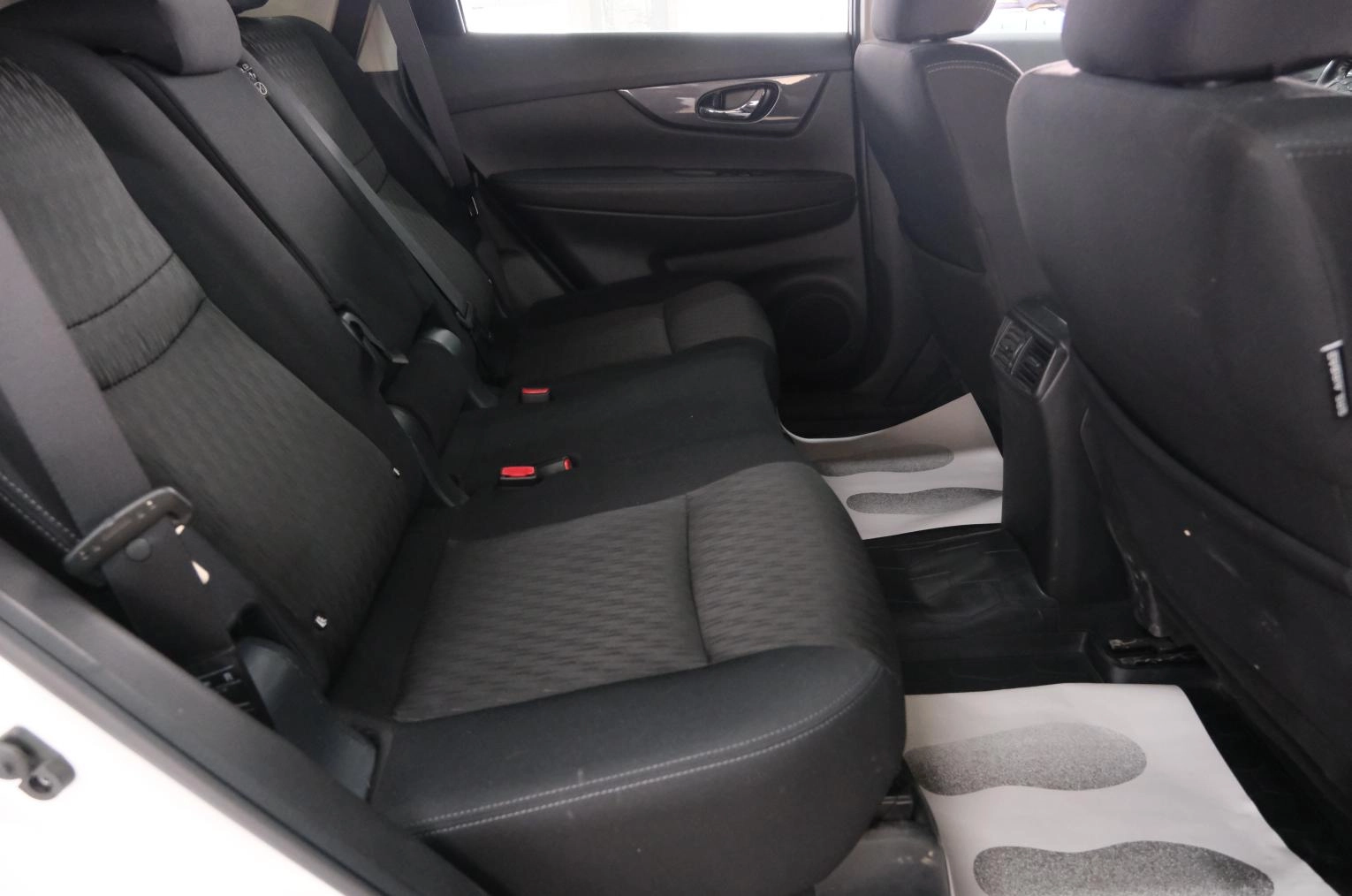 Nissan X-Trail 21 из 23