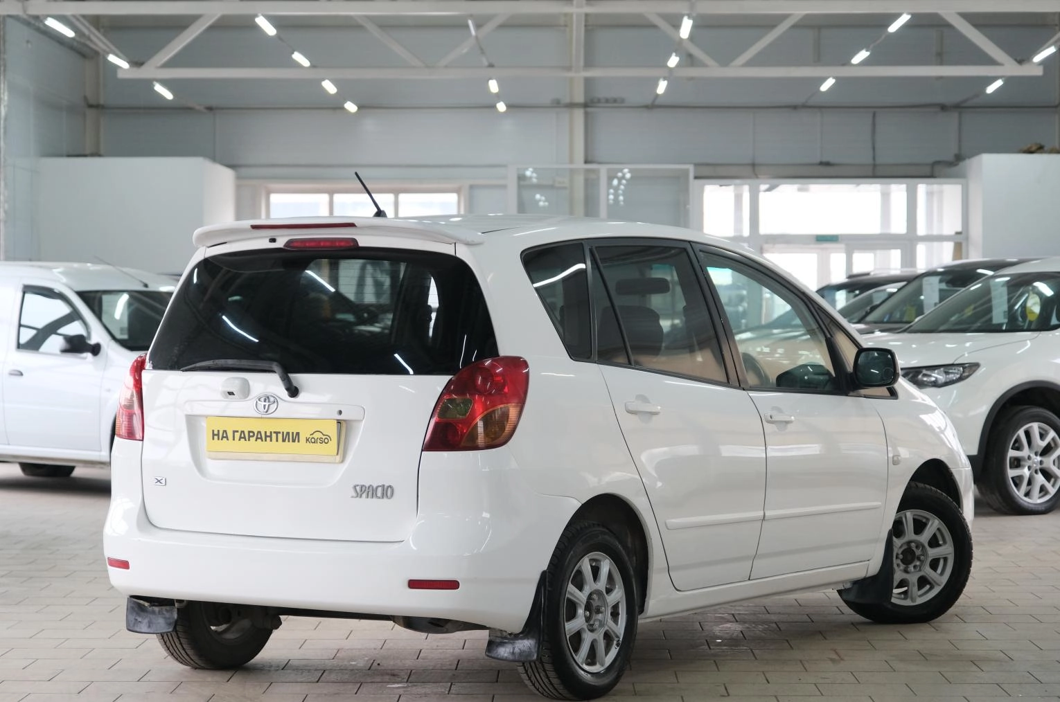 Toyota Corolla Spacio 6 из 22