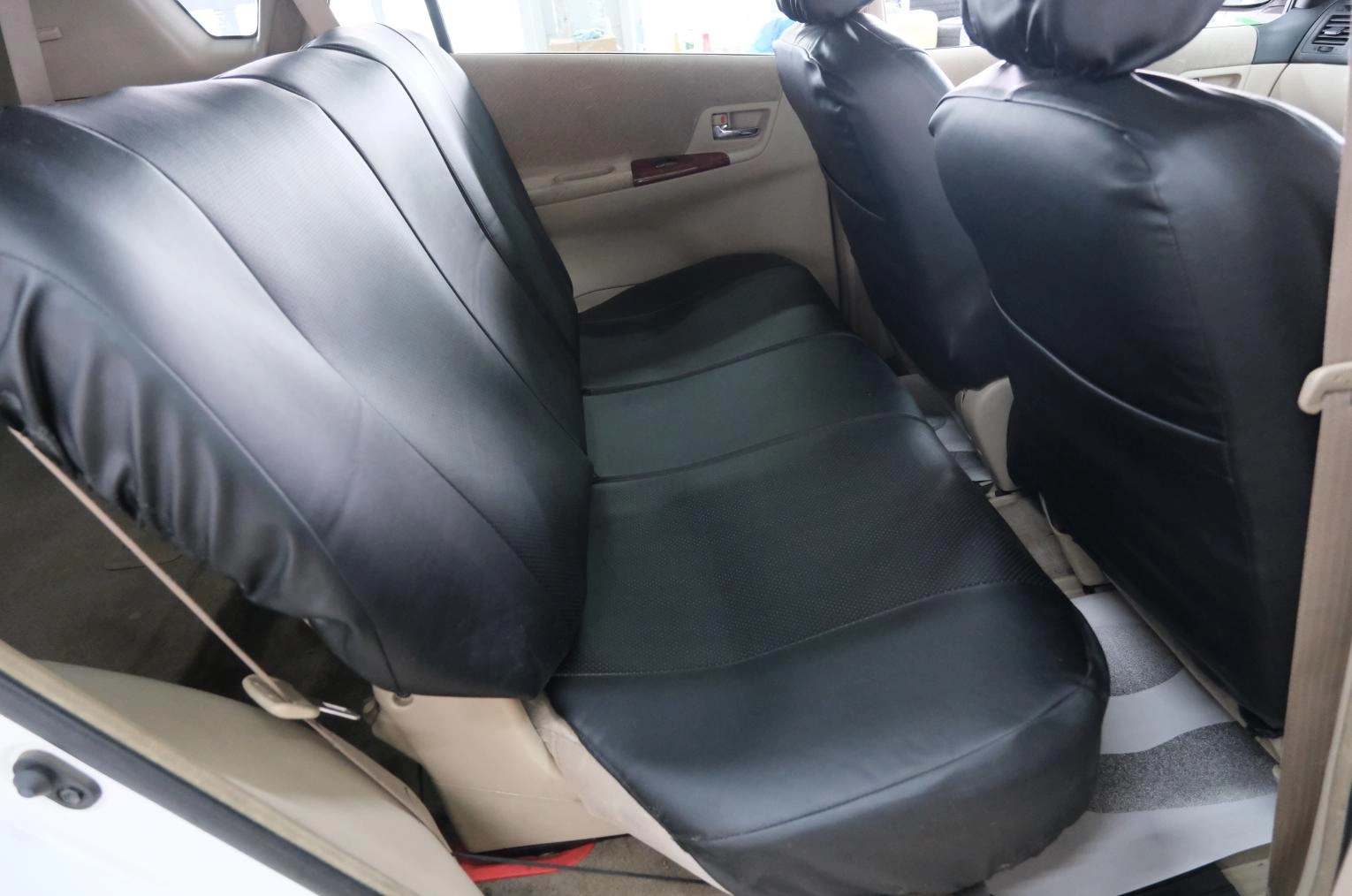 Toyota Corolla Spacio 20 из 22