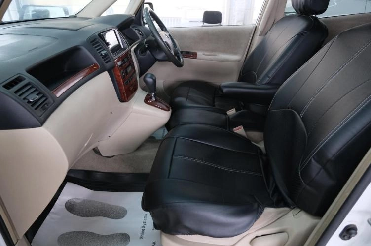 Toyota Corolla Spacio 19 из 22