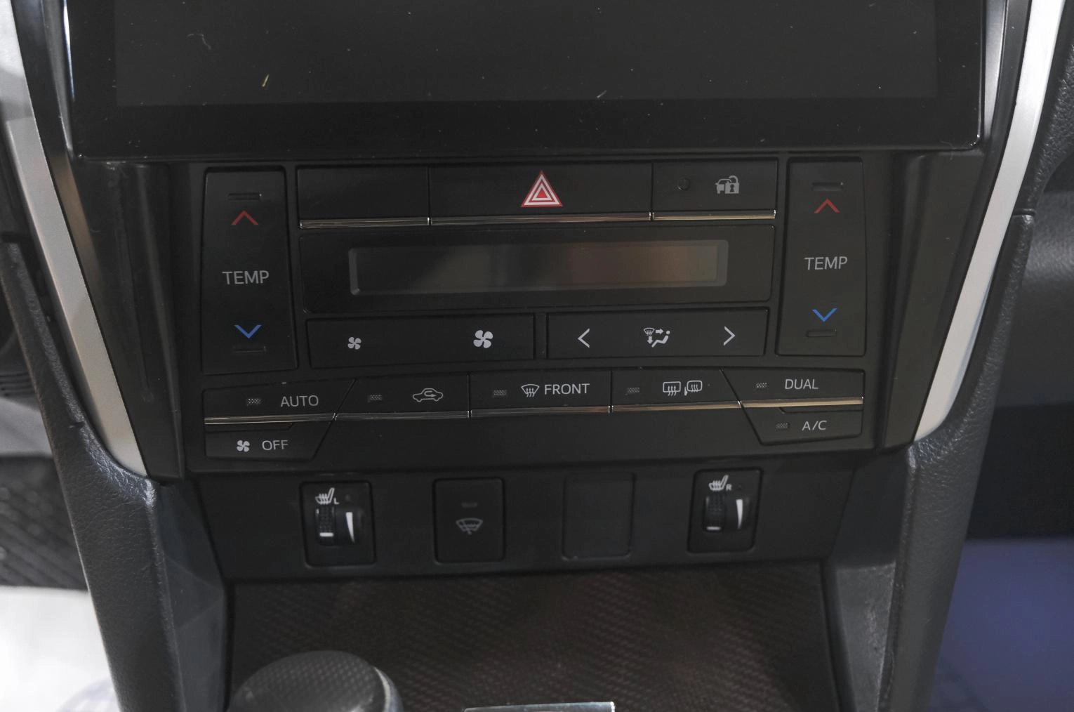 Toyota Camry 20 из 27