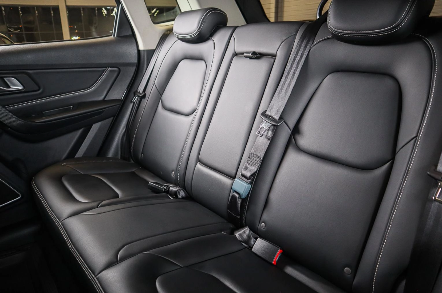 FAW Besturn X40 16 из 17