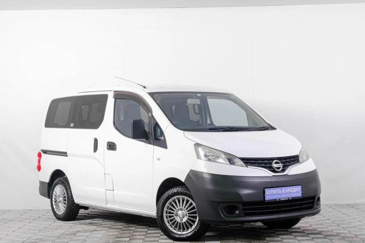Nissan NV200 1 из 5