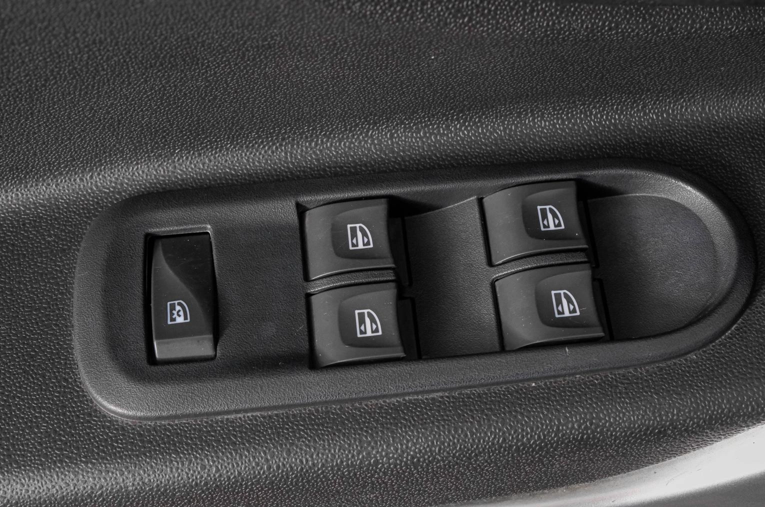 ВАЗ (LADA) XRAY Cross 21 из 21