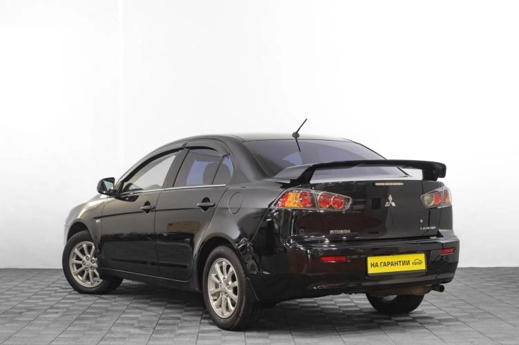Mitsubishi Lancer 4 из 5