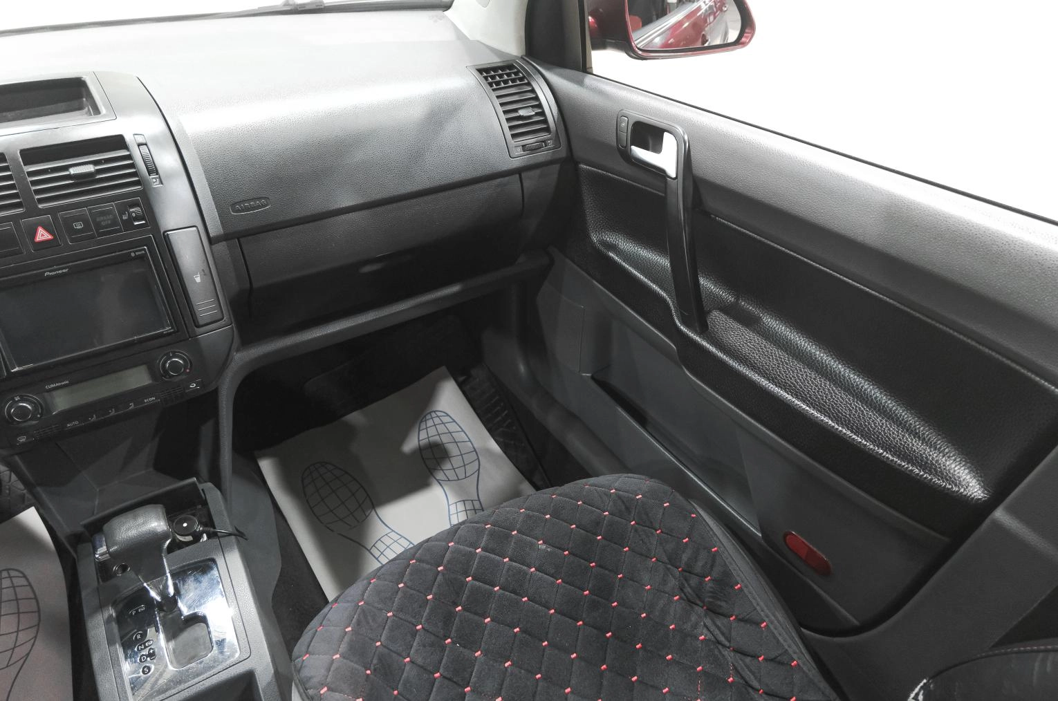 Volkswagen Polo 10 из 21