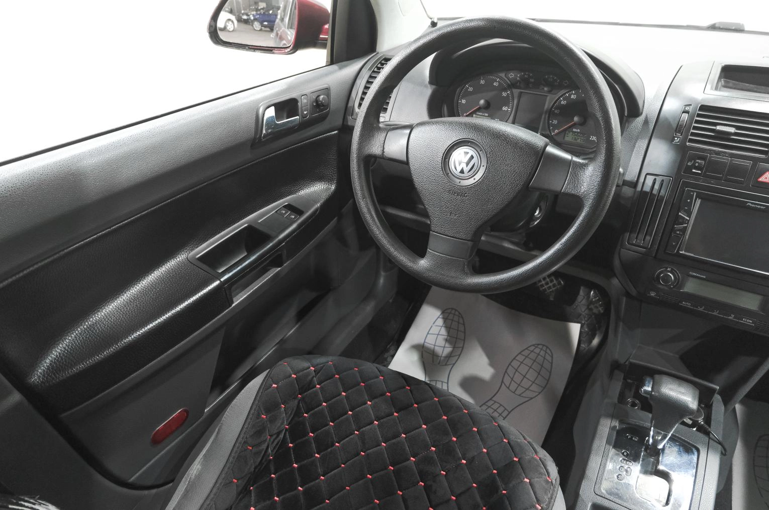Volkswagen Polo 9 из 21