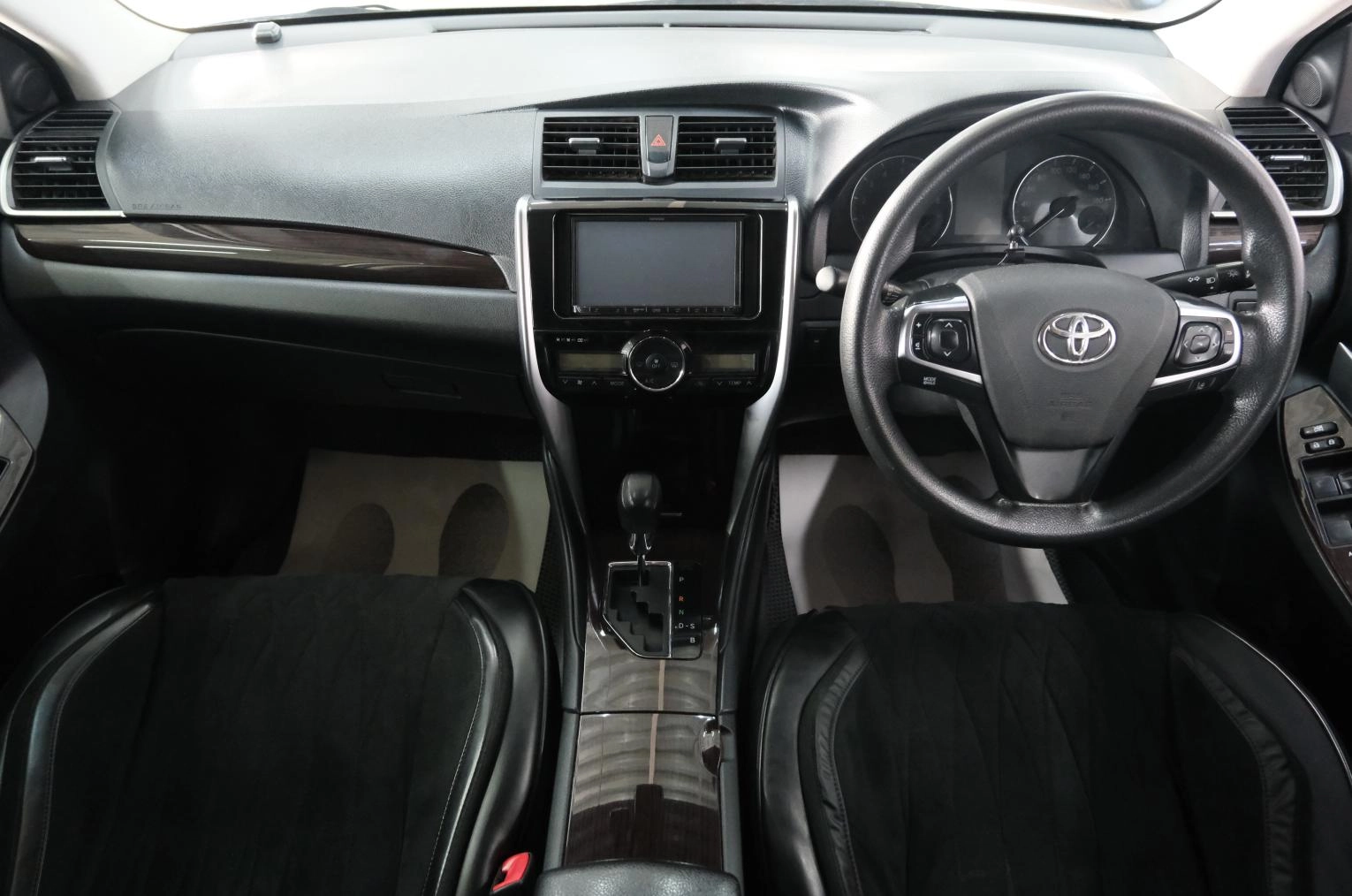 Toyota Allion 15 из 24