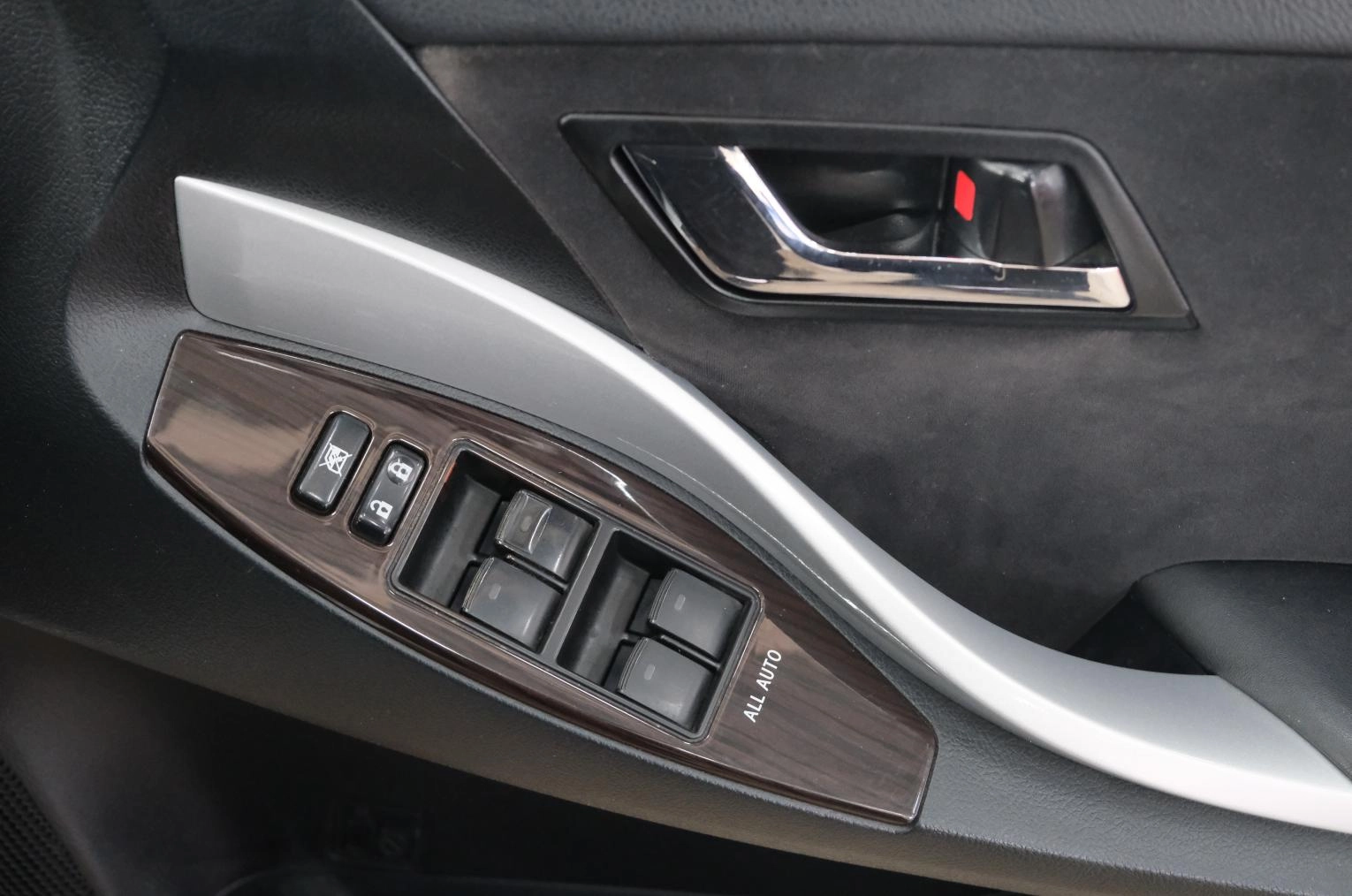 Toyota Allion 8 из 24