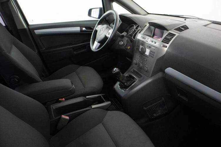 Opel Zafira 10 из 22
