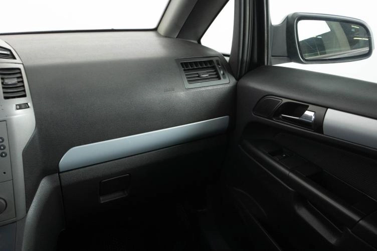 Opel Zafira 13 из 22