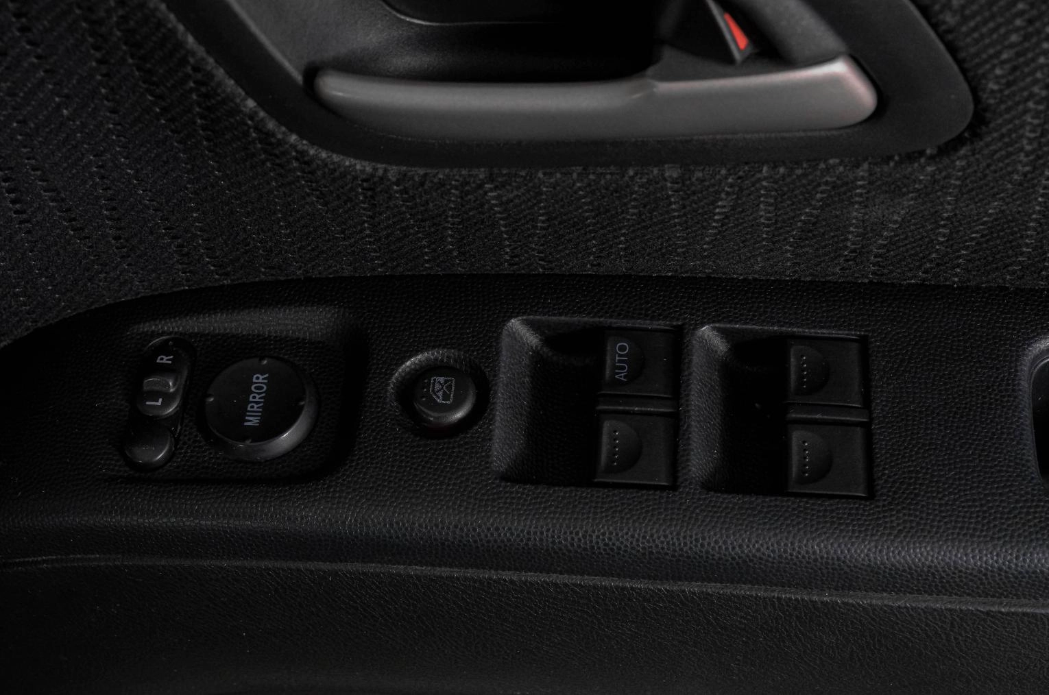 Honda Zest 20 из 20