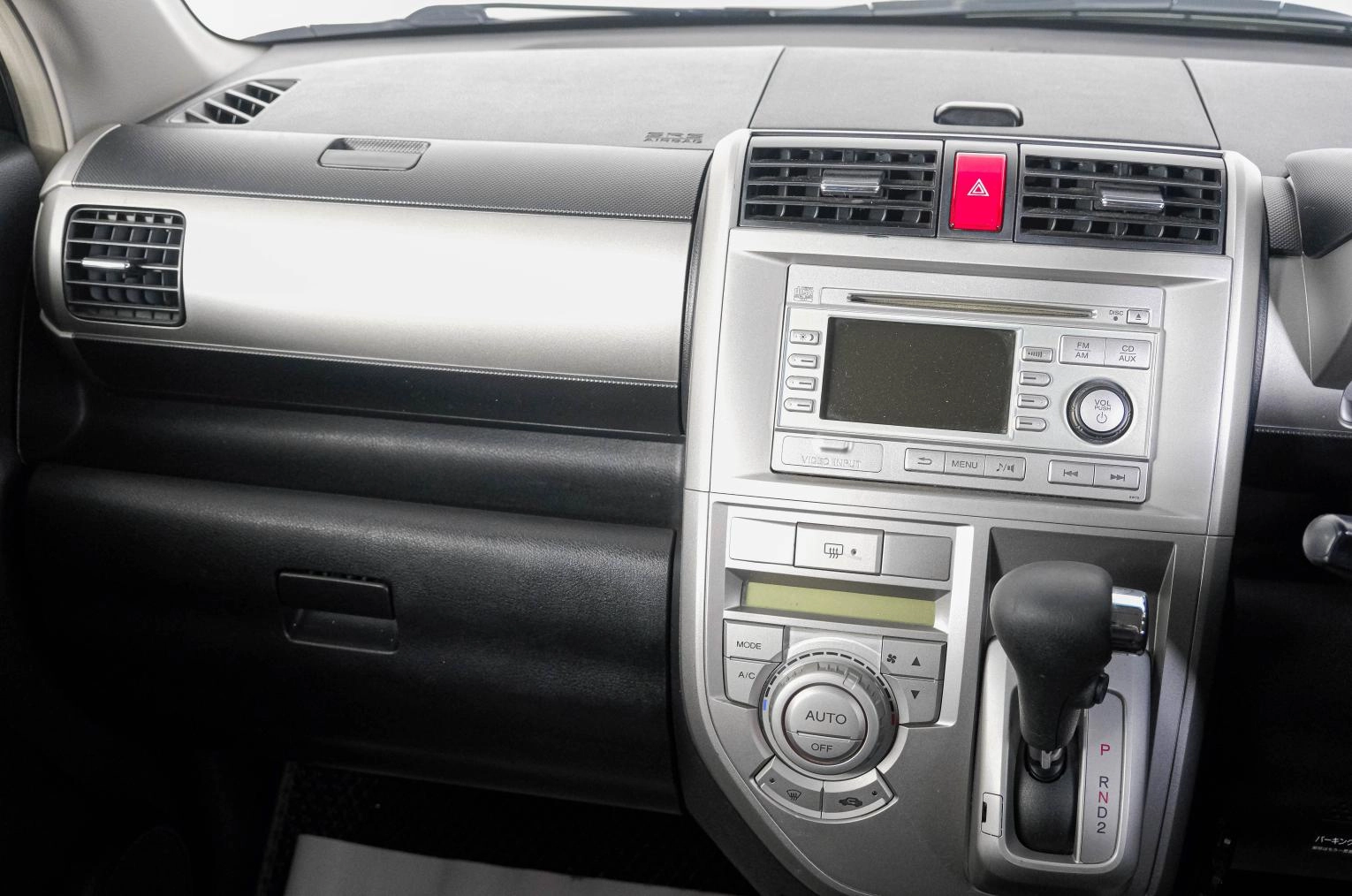 Honda Zest 12 из 20