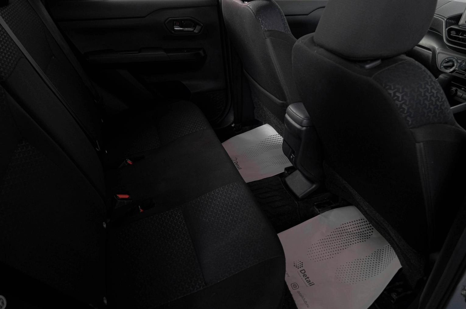 Toyota Raize 10 из 20