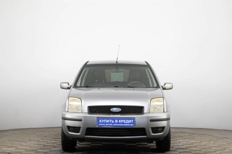 Ford Fusion 2 из 5