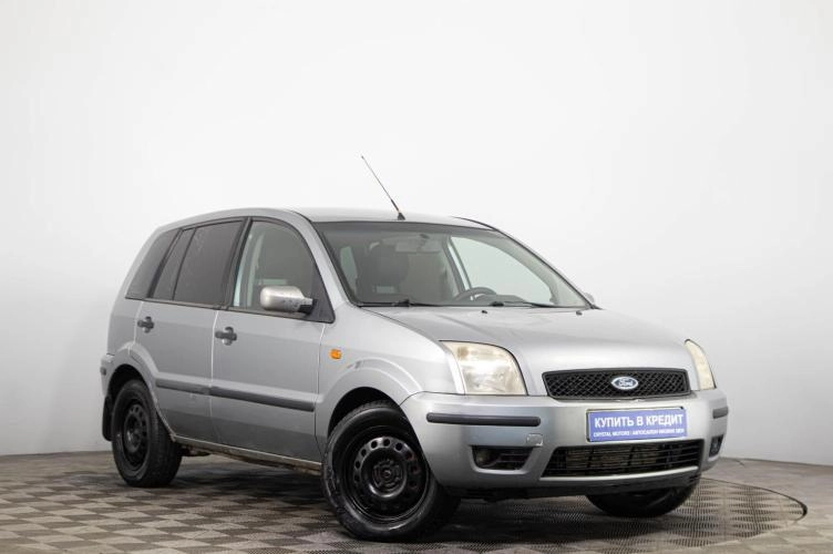 Ford Fusion 1 из 5