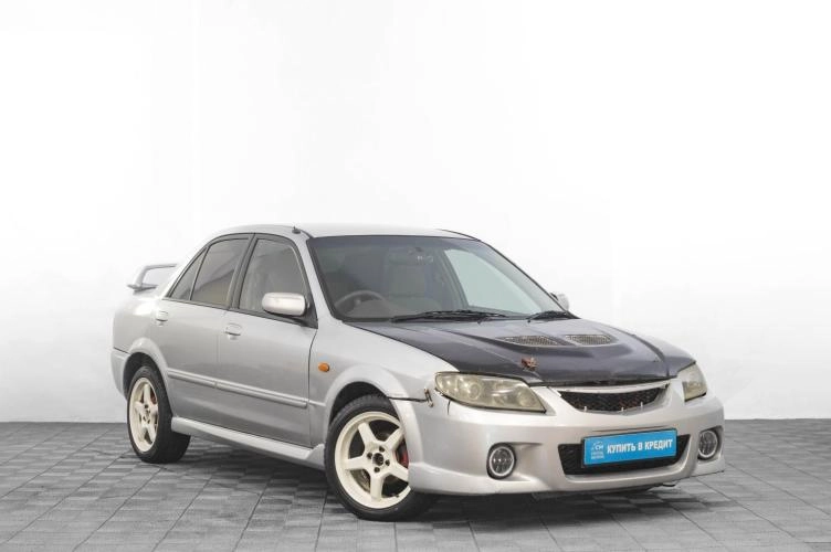 Mazda Familia 1 из 5