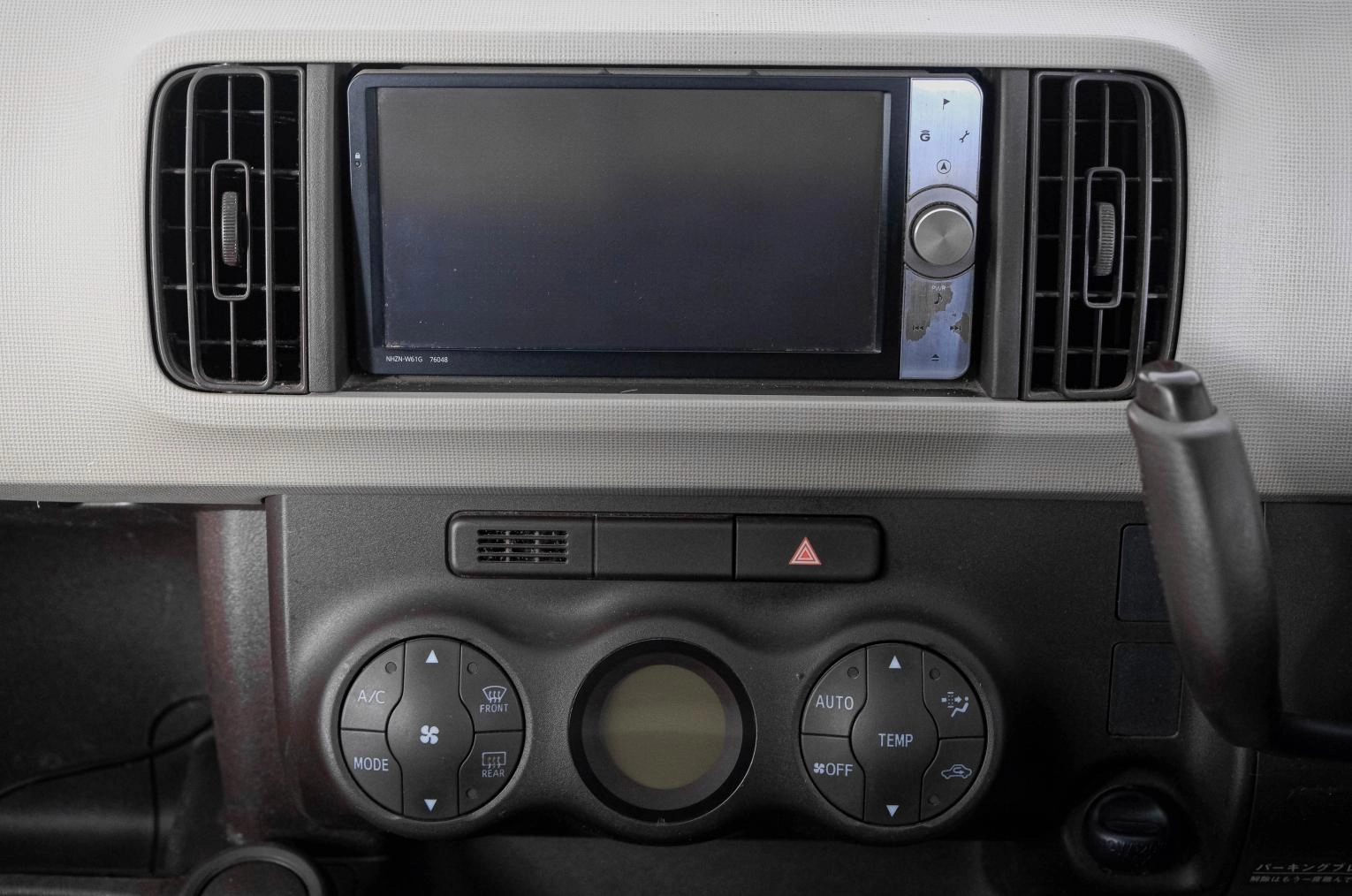 Toyota Passo 16 из 18