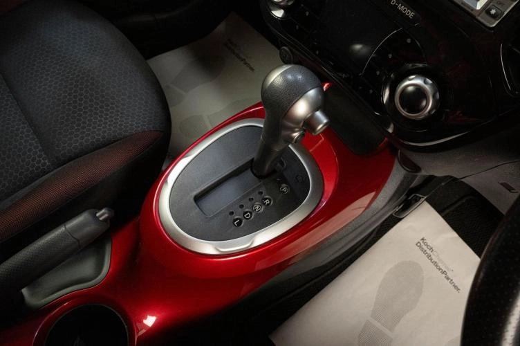 Nissan Juke 17 из 20