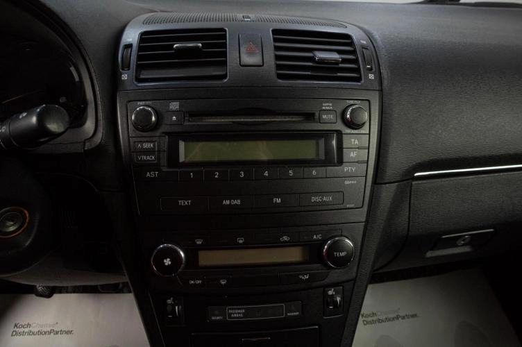 Toyota Avensis 14 из 20