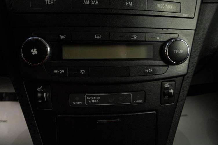 Toyota Avensis 16 из 20