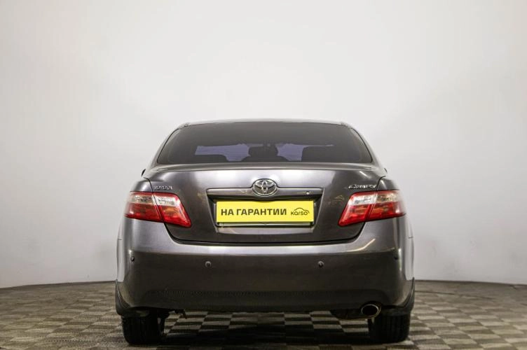 Toyota Camry 5 из 5