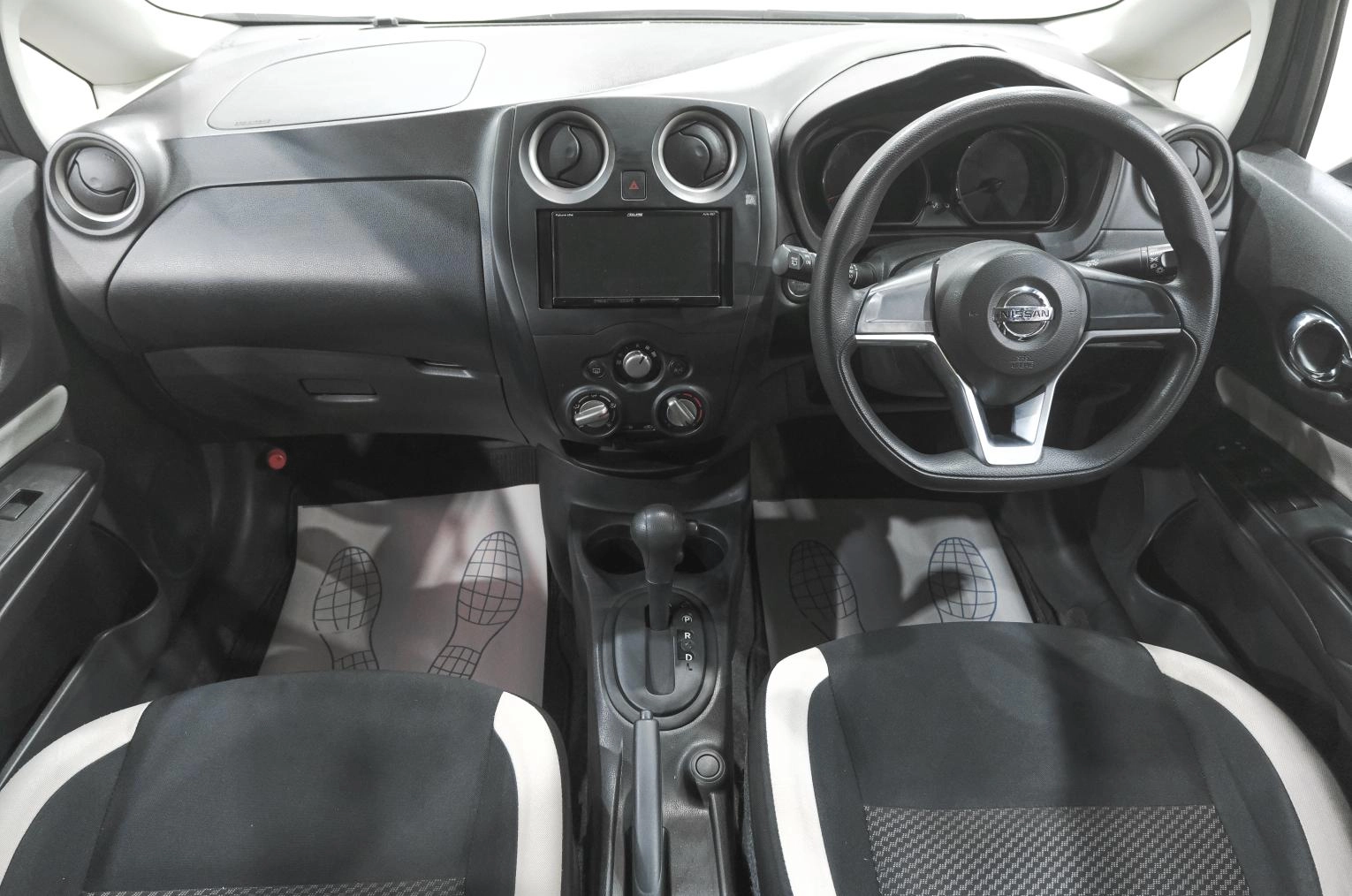 Nissan Note 11 из 19