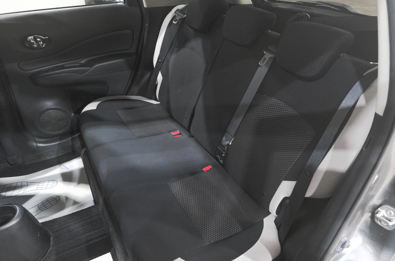 Nissan Note 18 из 19