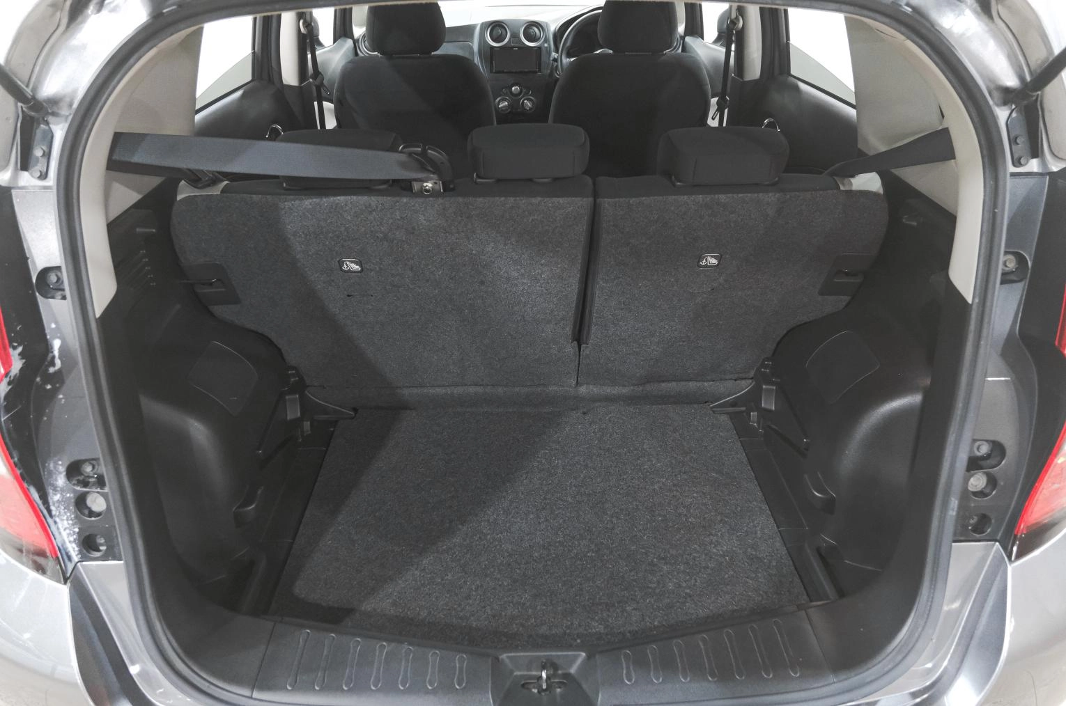 Nissan Note 19 из 19