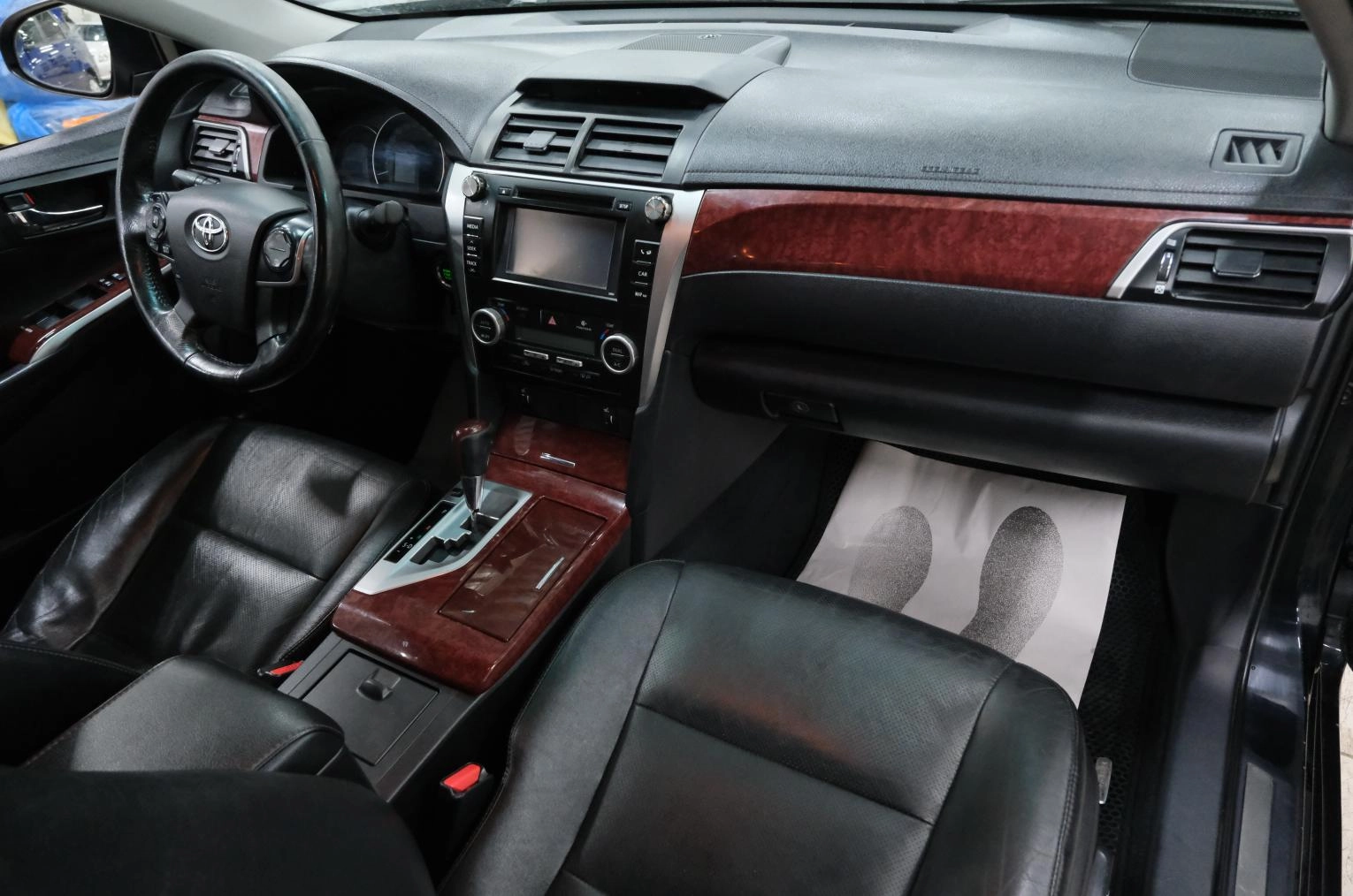 Toyota Camry 19 из 23