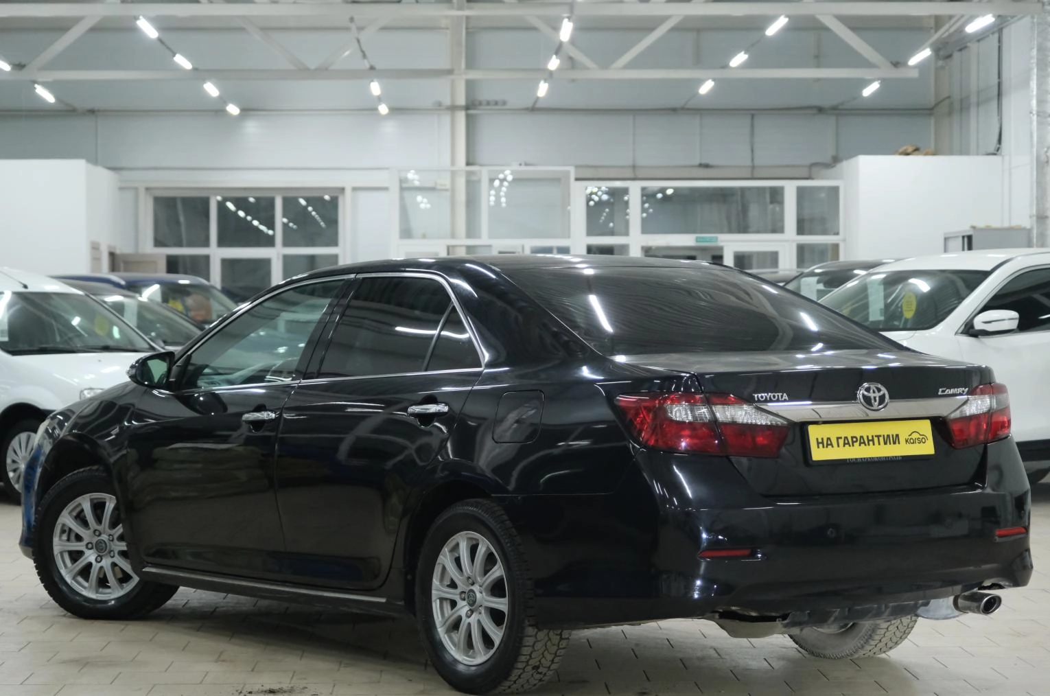 Toyota Camry 4 из 23