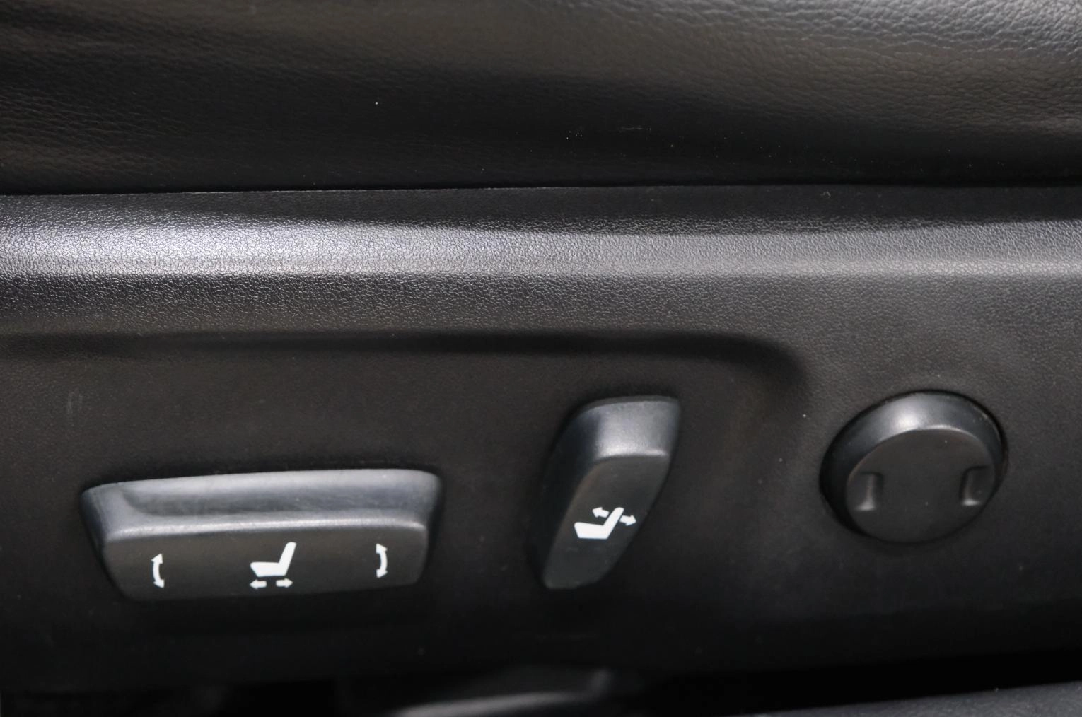 Toyota Camry 11 из 23