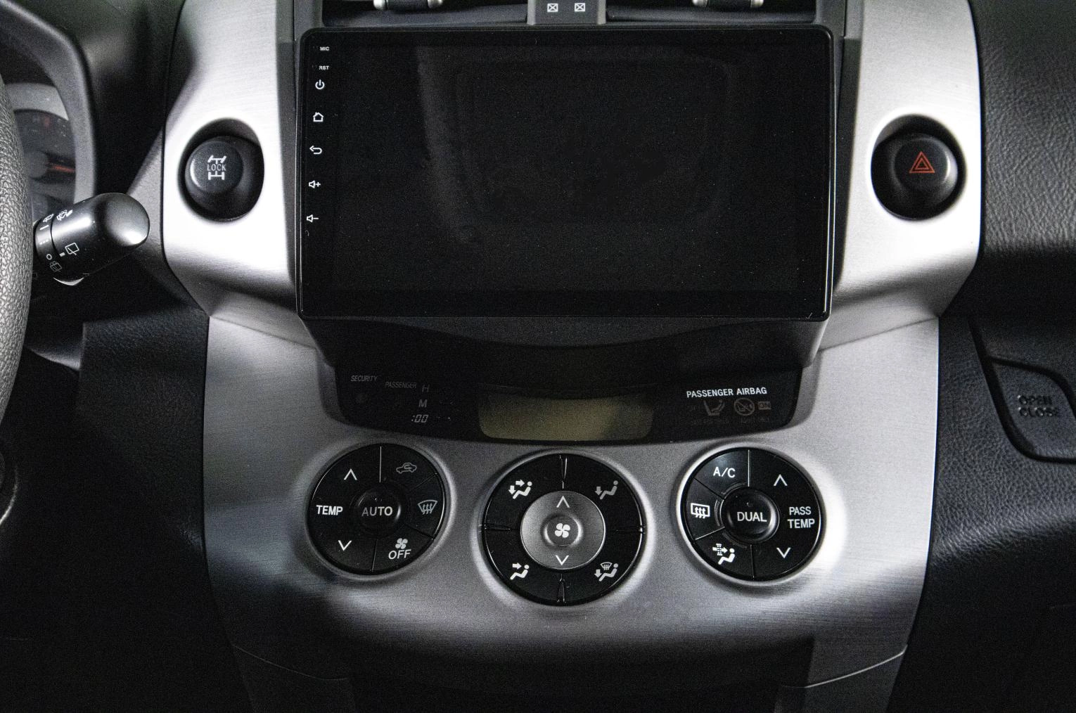 Toyota RAV4 14 из 18