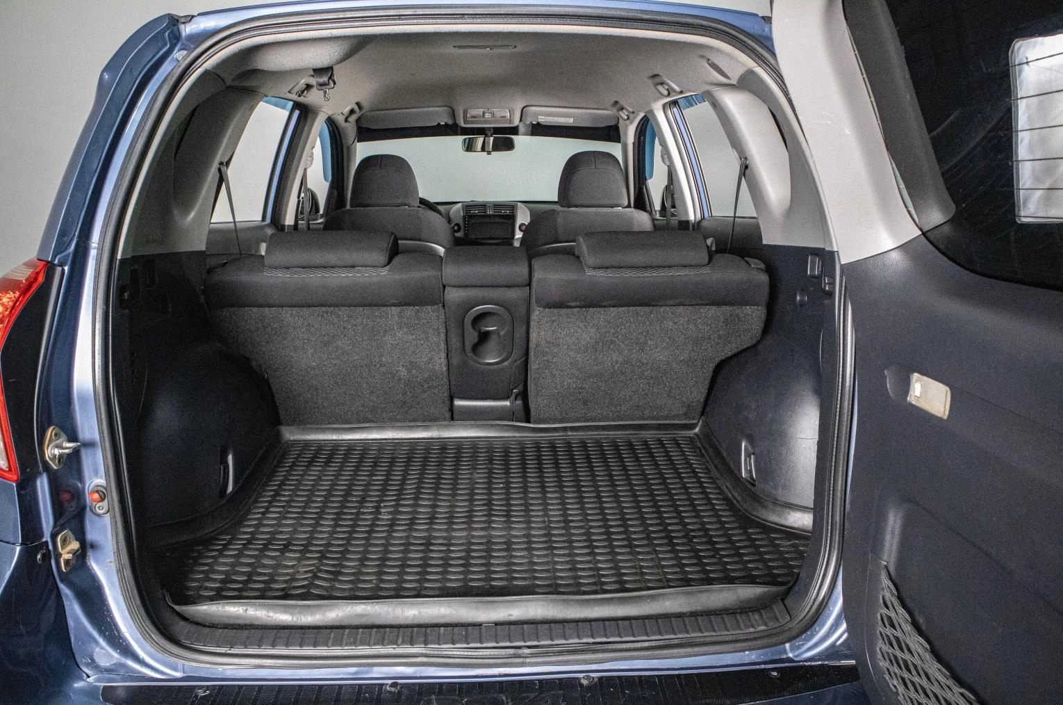 Toyota RAV4 18 из 18